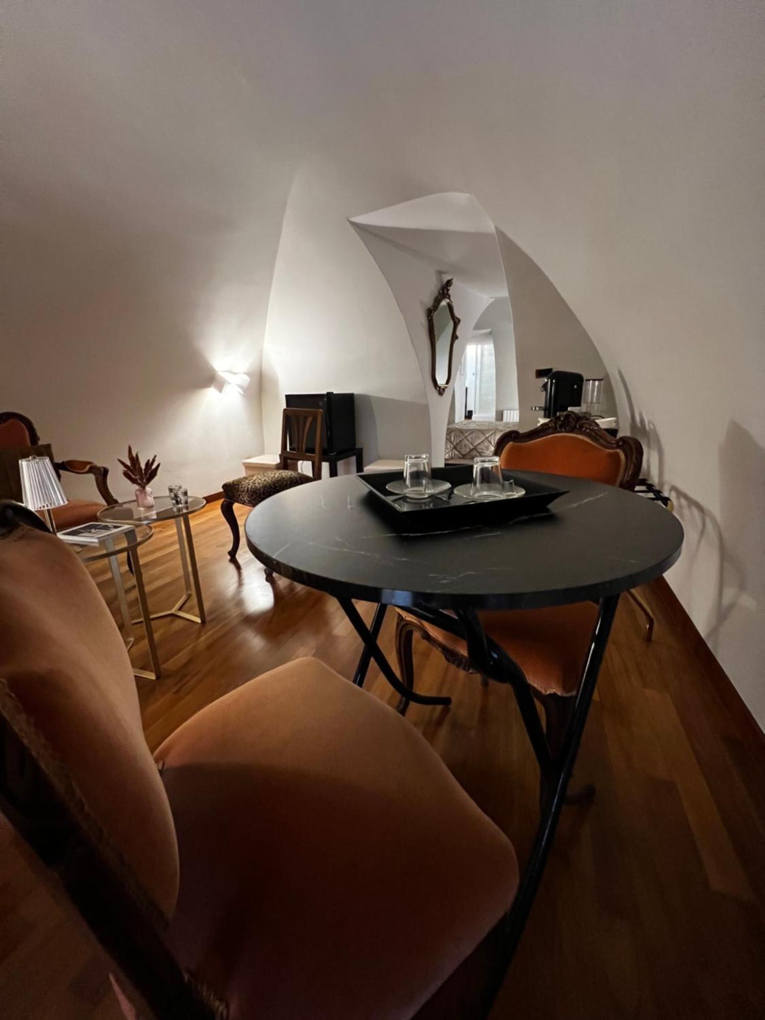 Calefati Gallery Luxury Apartment Bari Exterior foto